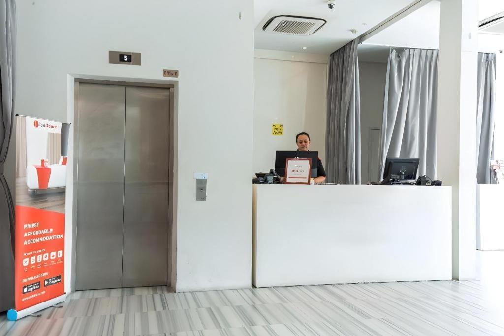 Reddoorz Hotel Plus @ Little India 新加坡 外观 照片